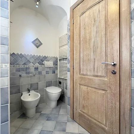 Apartment Tour - Residenza Barrettini C1 *